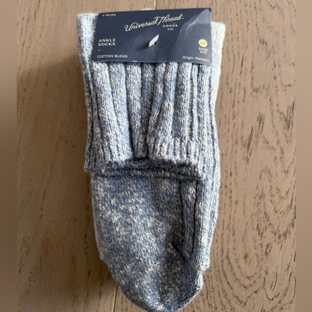 Universal Thread Blue and Gray Ankle Socks